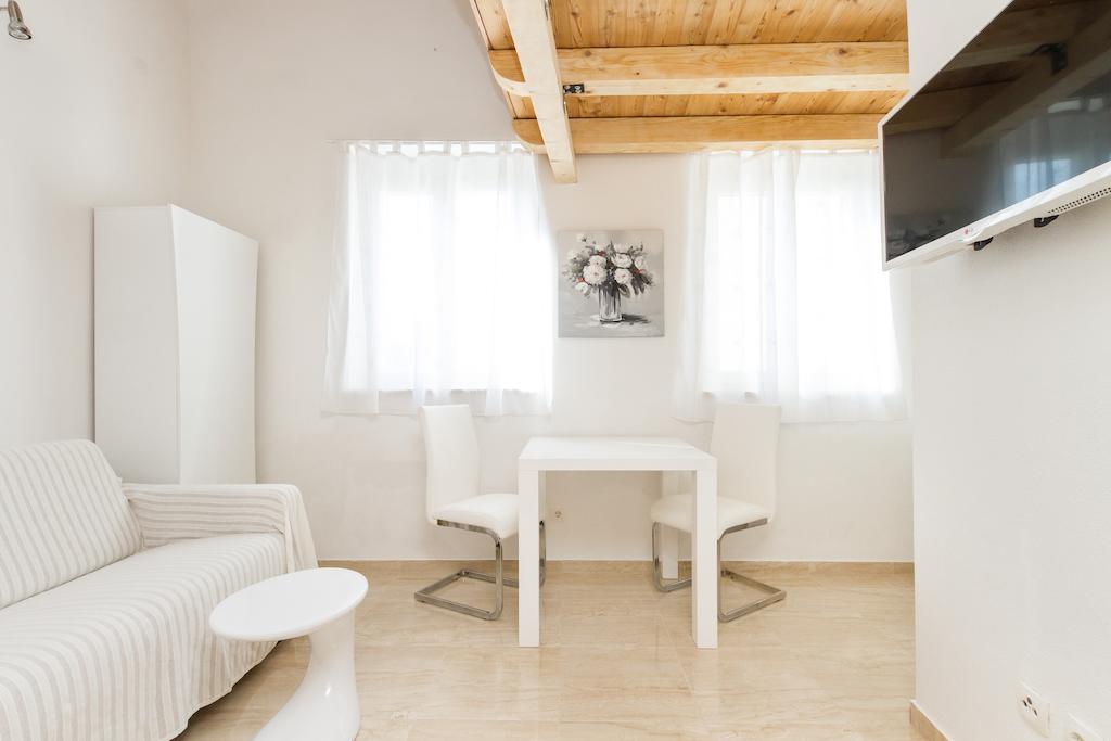 Apartments Vica 시베니크 객실 사진