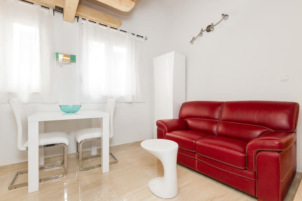 Apartments Vica 시베니크 객실 사진